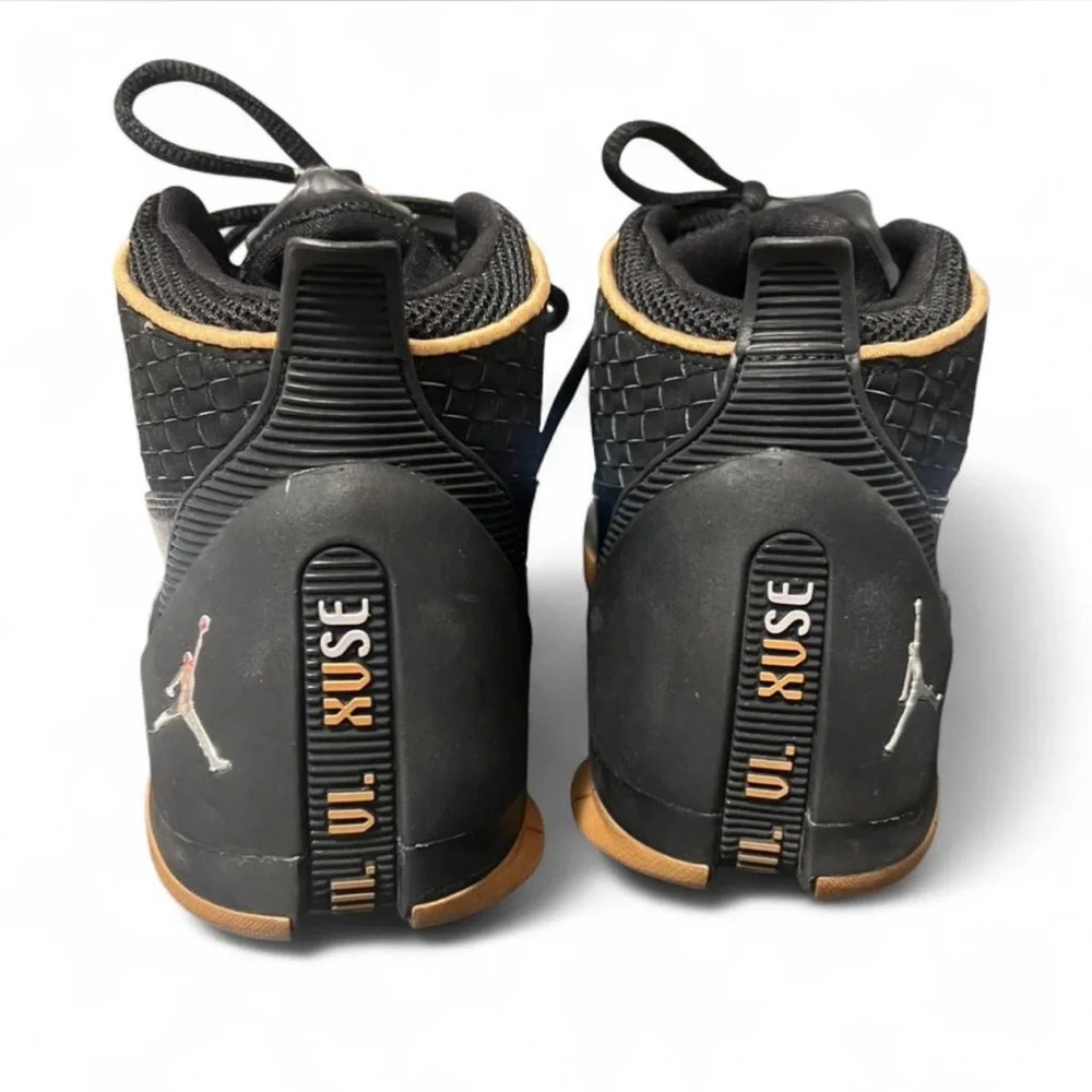2008 Air Jordan 15 Retro SE Black Miners Gold 101106-134 Size 9